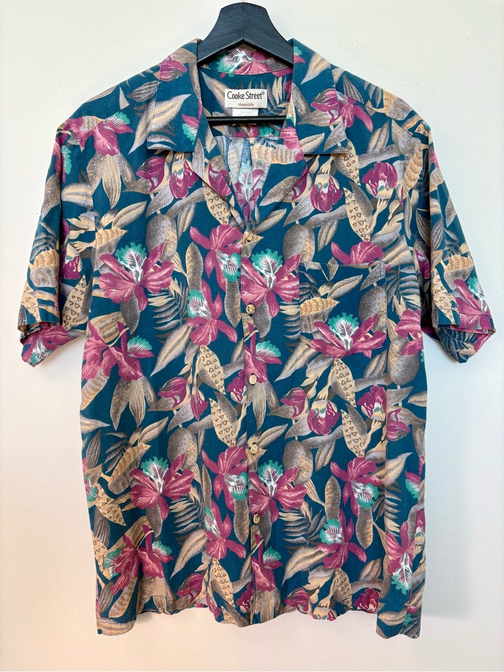 Cooke Street Honolulu Men’s Short Sleeve Hawaiian Button Down Shirt Size L Sku32